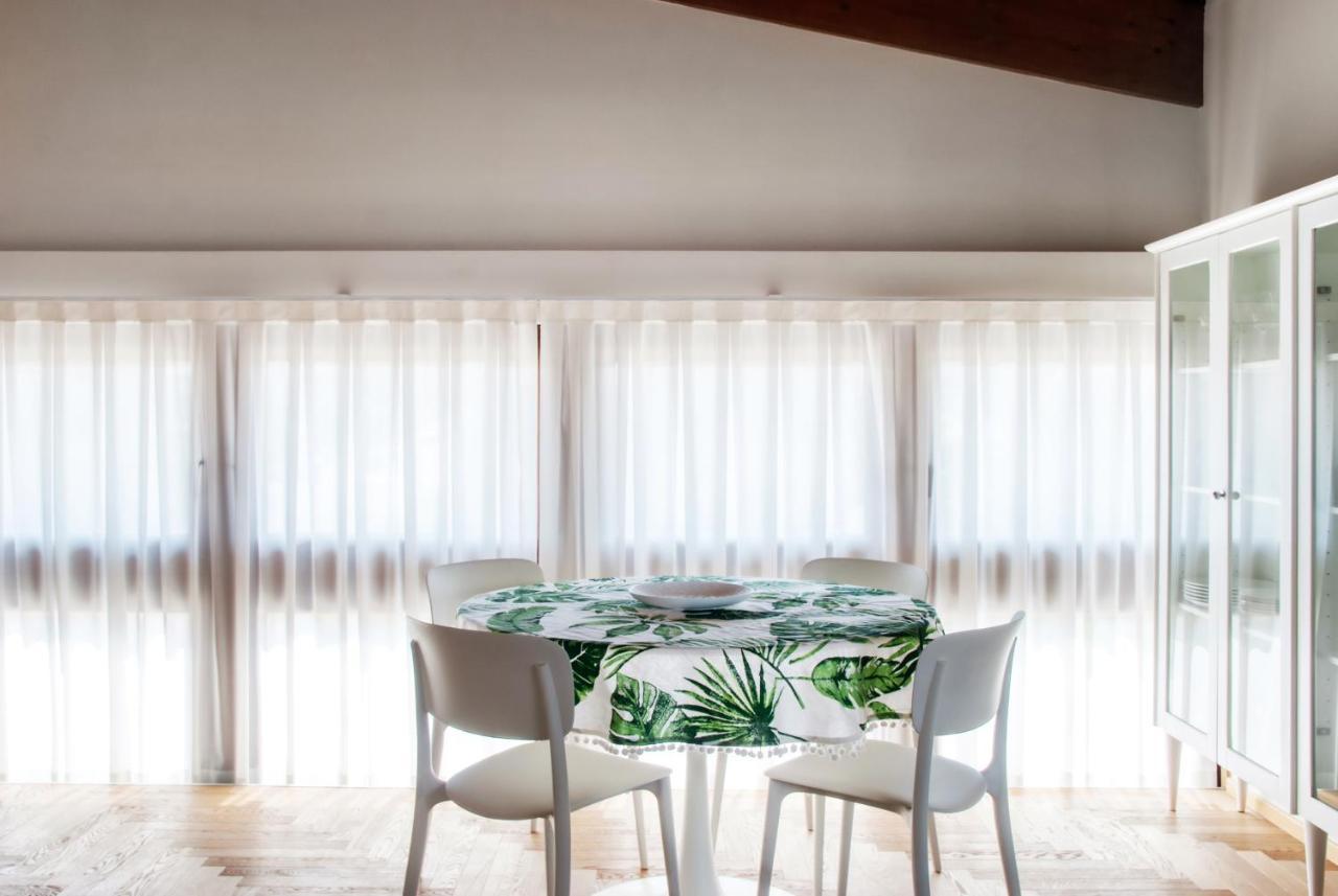 Residenza Puoti Apartment Peschiera del Garda Ngoại thất bức ảnh