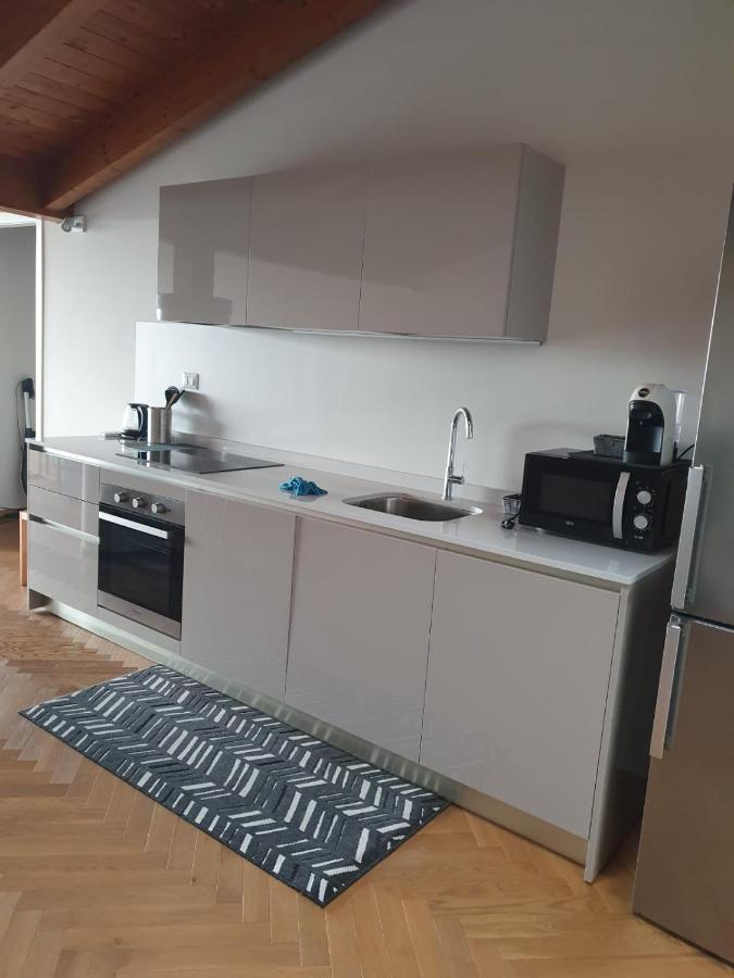 Residenza Puoti Apartment Peschiera del Garda Ngoại thất bức ảnh